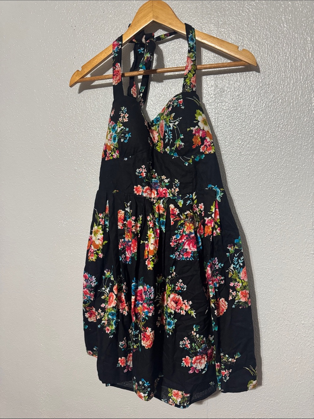 No Boundaries Black Floral Halter Dress Sweetheart Neckline Juniors Size Large